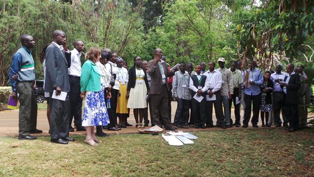 OPTIONs partners from the East Africa Herbarium provided workshop participants with guidance on how to make high-quality seed collections in order to propagate pesticidal plant species